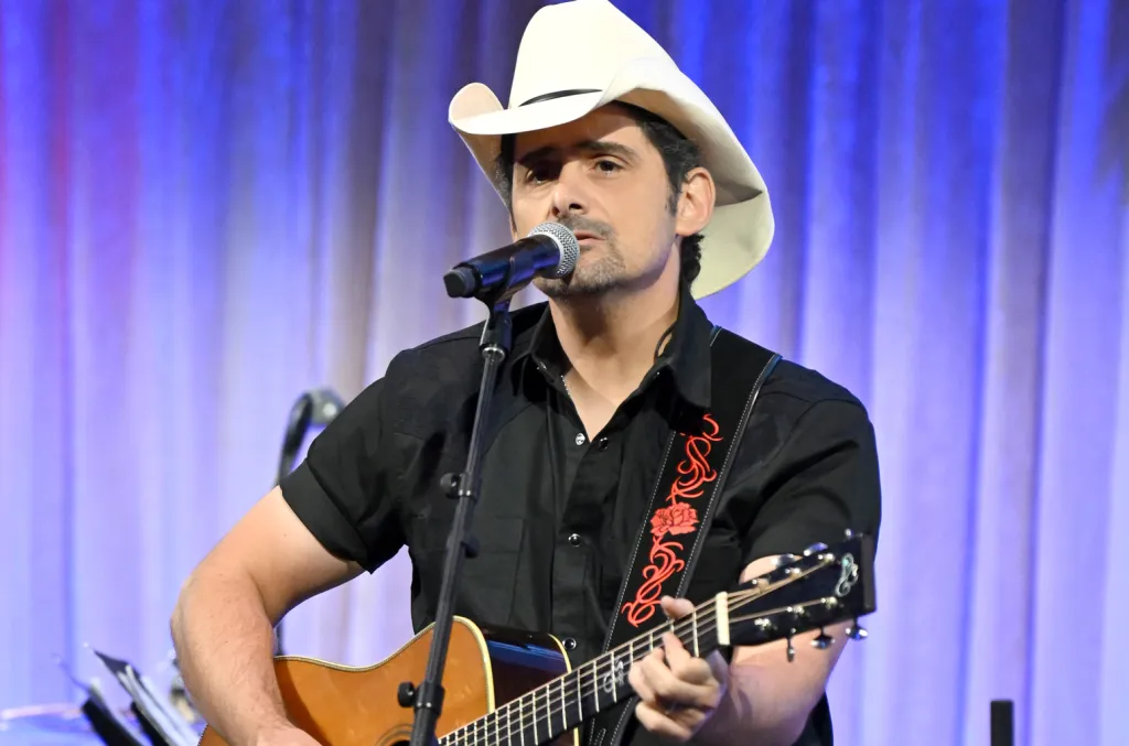 Brad Paisley live in concert